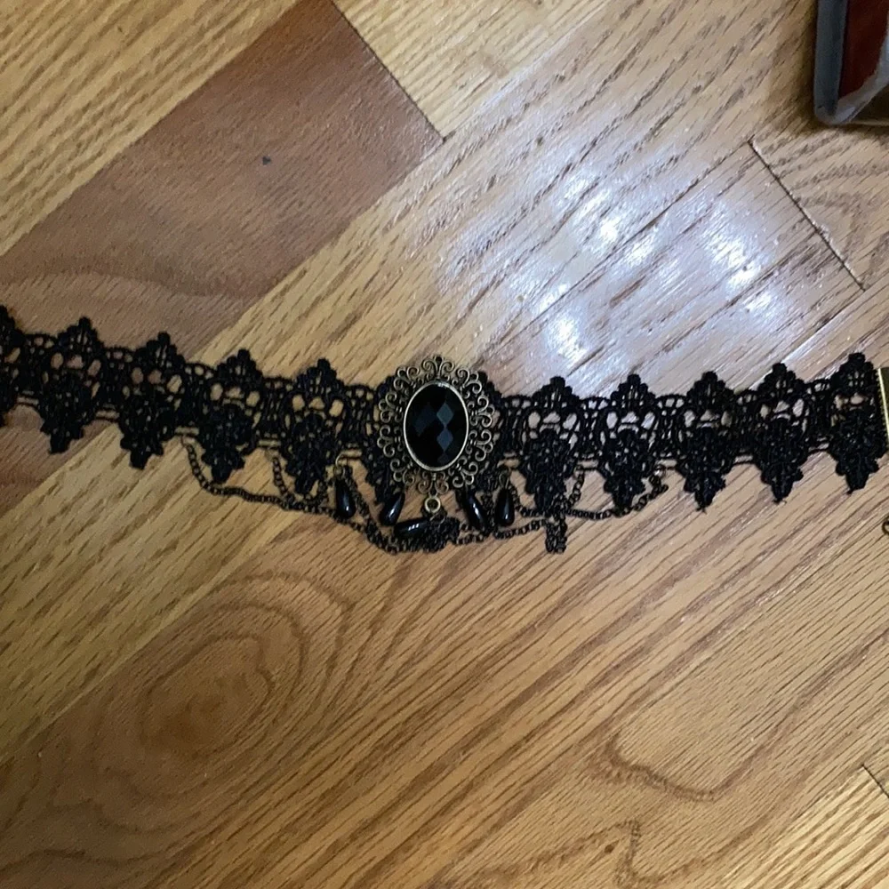 - victorian vampire costume -signature collection ..(medium) - Picture 3 of 15